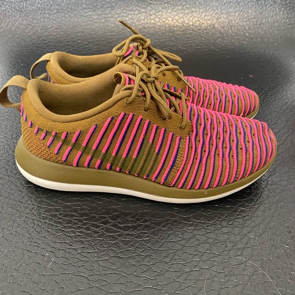 Nike Roshe 2 Pink Olive Running Shoes Womens Size 7 844929-300 - Picture 2 of 9